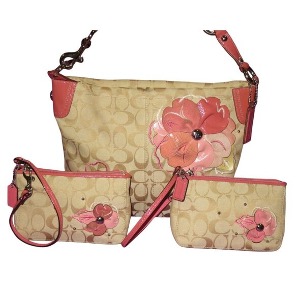 Coach 2010 Carly Canvas & Leather Floral Appliques Tote & 2 matching wristlets - Picture 1 of 16